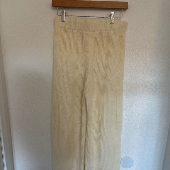 Toppies Rib-Nit Large Leggings in Cream - Picture 1 of 5